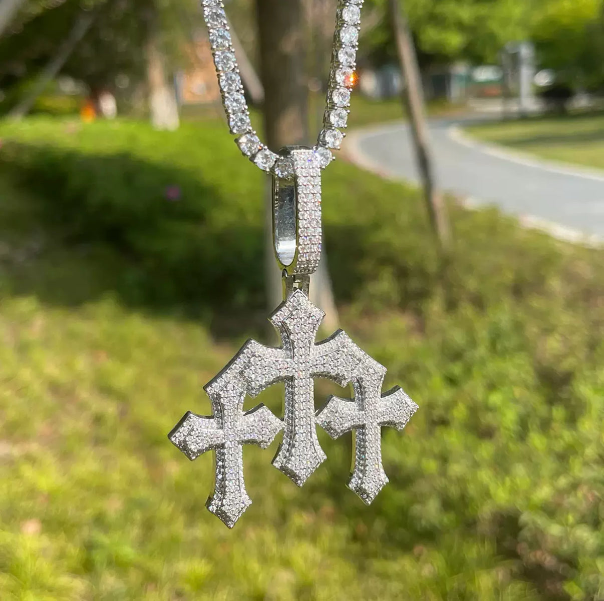 Iced Out Triple Cross Pendant【Moissanite】