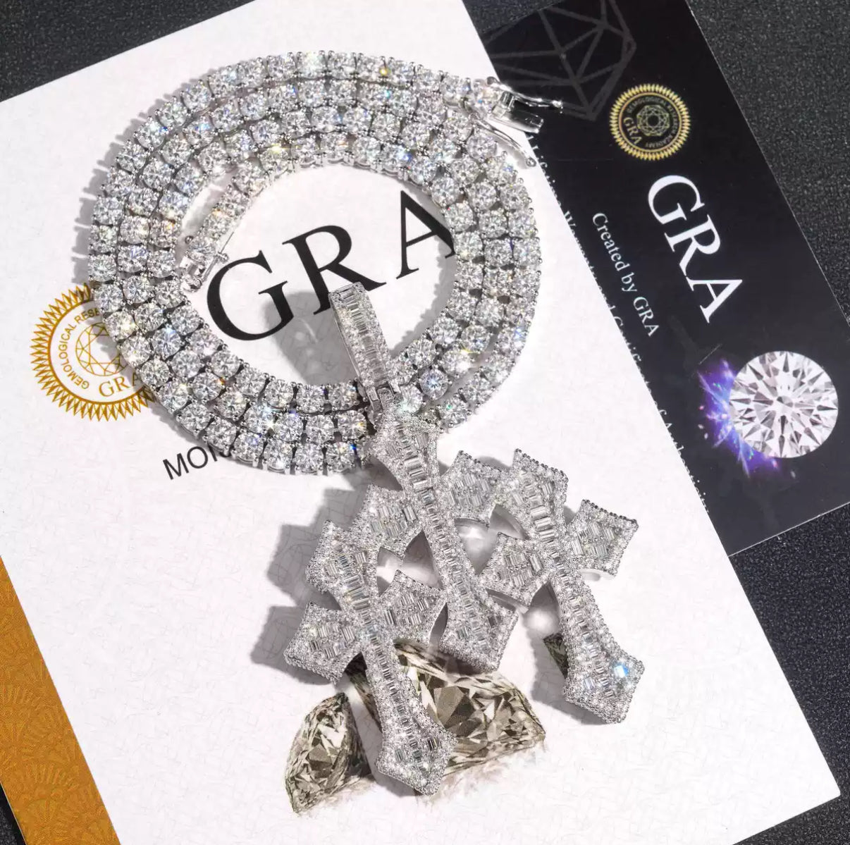 Iced Out Luxury Triple Cross Pendant【Moissanite】